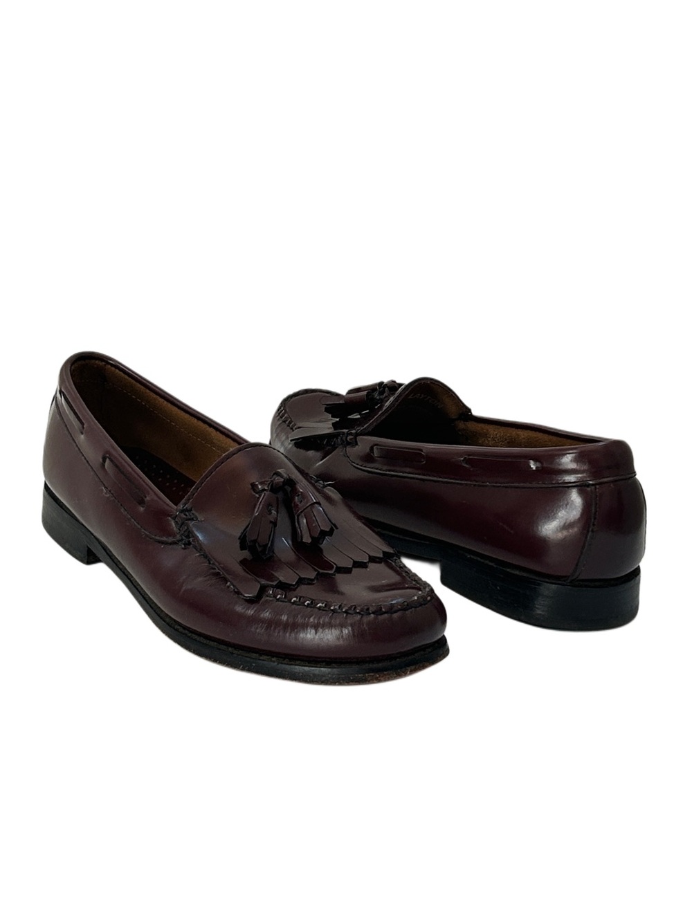 G.H. Bass Weejuns Men's Size 9 D Tassel Layton Loafers in Deep Burgundy Leather.